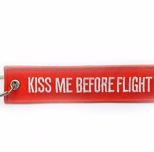 Portachiavi "Kiss me before flight" 1 portachiavi "kiss me before flight"