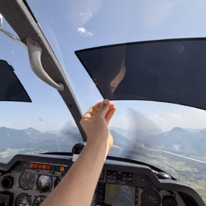AviationShade: Protezione Solare definitiva per il tuo Aereo 12 AviationShade protezione solare robin dr400