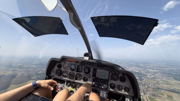 AviationShade: Protezione Solare definitiva per il tuo Aereo 3 AviationShade protezione solare robin dr400