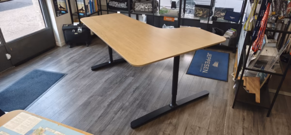 Scrivania Ikea bekant